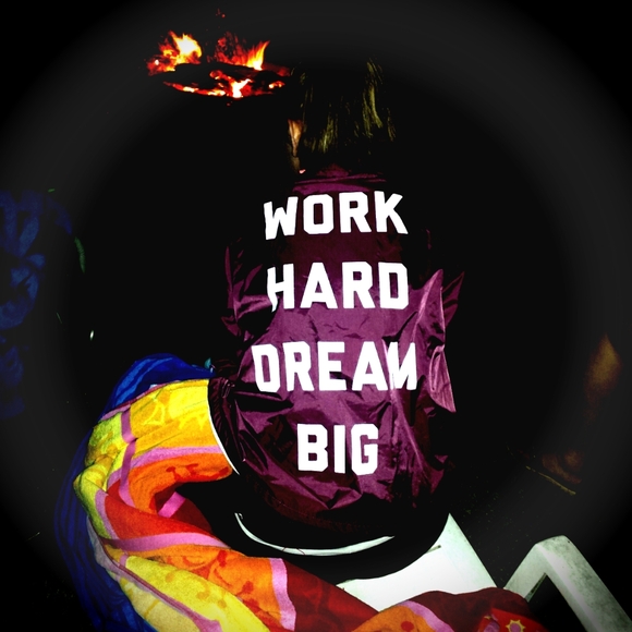 Meet your Posher, Leah - Picture 1 of 6